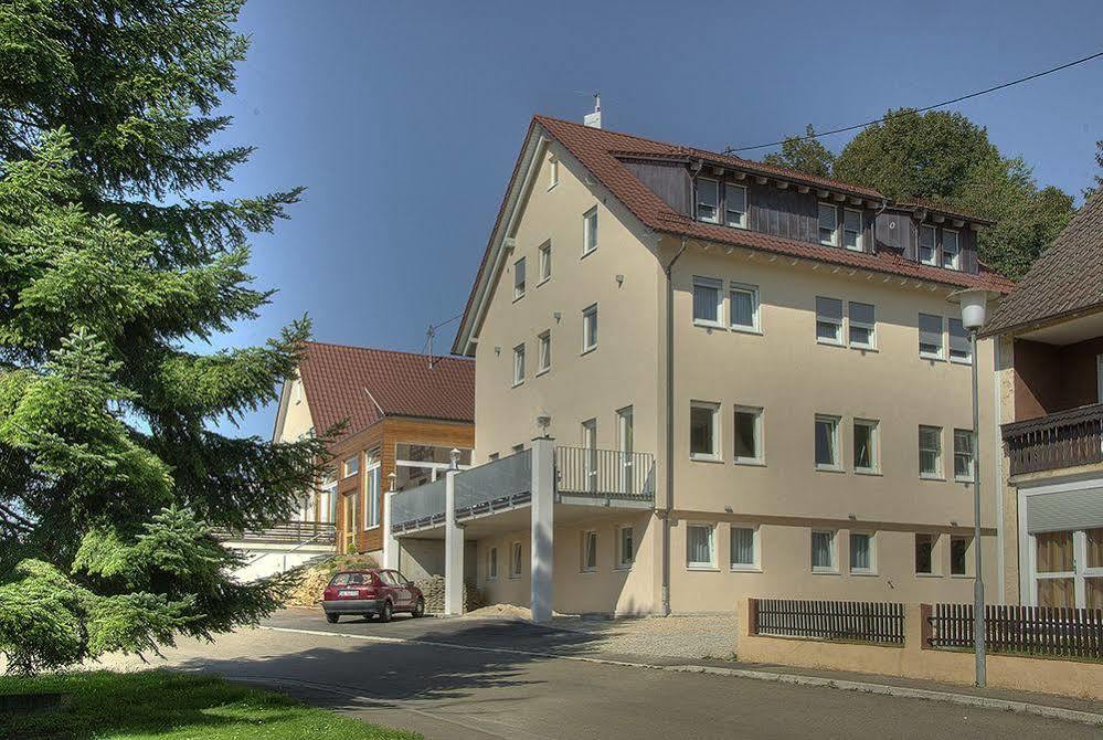 Landhotel Gasthof Am Berg Dornstadt Kültér fotó