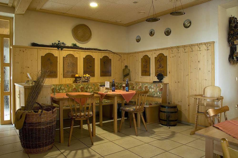 Landhotel Gasthof Am Berg Dornstadt Kültér fotó